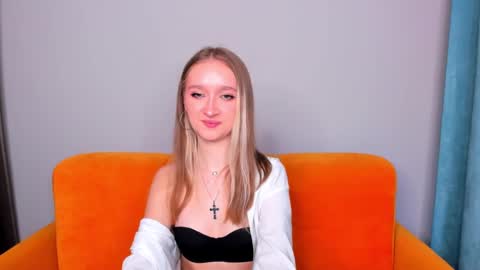 Snapshot of ameliawise chatting on 01-25-25, 12:58 ameliawise online show from 01-25-25, 12:58