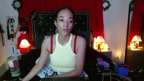 Snapshot of amelie__martinez chatting on 10-05-25, 07:12 amelie__martinez online show from 10-05-25, 07:12