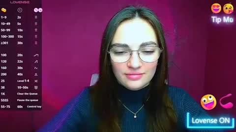 Snapshot of amelie_jackson_ chatting on 12-10-24, 06:33 Amelie online show from 12-10-24, 06:33