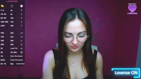 Snapshot of amelie_jackson_ chatting on 12-18-24, 07:26 Amelie online show from 12-18-24, 07:26