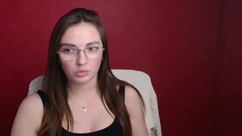 Snapshot of amelie_jackson_ chatting on 12-20-24, 12:27 Amelie online show from 12-20-24, 12:27