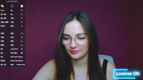 Snapshot of amelie_jackson_ chatting on 12-25-24, 06:41 Amelie online show from 12-25-24, 06:41