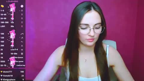 Snapshot of amelie_jackson_ chatting on 01-05-25, 09:47 Amelie online show from 01-05-25, 09:47