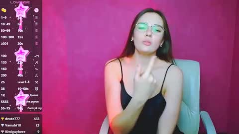 Snapshot of amelie_jackson_ chatting on 01-06-25, 03:53 Amelie online show from 01-06-25, 03:53