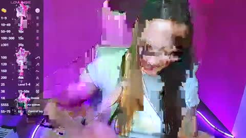 Snapshot of amelie_jackson_ chatting on 01-08-25, 10:04 Amelie online show from 01-08-25, 10:04