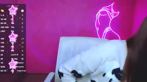 Snapshot of amelie_jackson_ chatting on 01-15-25, 06:33 Amelie online show from 01-15-25, 06:33