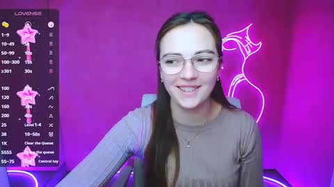 Snapshot of amelie_jackson_ chatting on 01-23-25, 06:45 Amelie online show from 01-23-25, 06:45