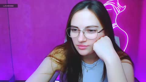 Snapshot of amelie_jackson_ chatting on 01-24-25, 01:35 Amelie online show from 01-24-25, 01:35