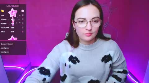 Snapshot of amelie_jackson_ chatting on 01-26-25, 03:36 Amelie online show from 01-26-25, 03:36