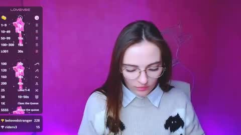 Snapshot of amelie_jackson_ chatting on 01-30-25, 03:19 Amelie online show from 01-30-25, 03:19