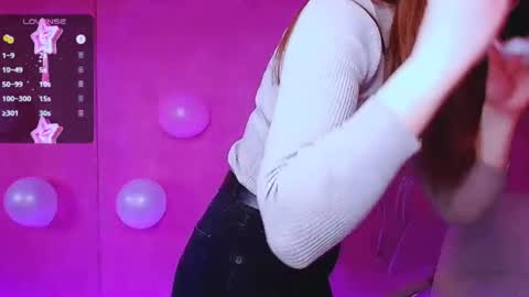 Snapshot of amelie_jackson_ chatting on 02-16-25, 06:43 Amelie online show from 02-16-25, 06:43