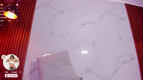 Snapshot of amelie_leigh chatting on 12-11-24, 07:09 Alejandra online show from 12-11-24, 07:09