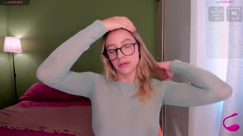 Amelie Graham online show from 03-05-25, 07:06