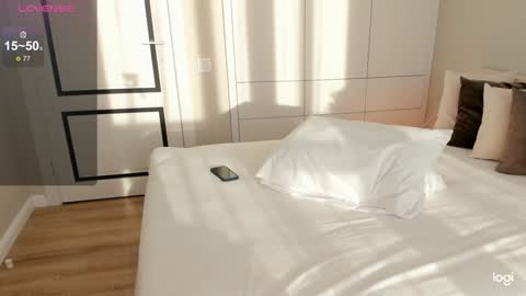 Snapshot of amelinalove chatting on 12-18-24, 08:20 Amelina Love online show from 12-18-24, 08:20