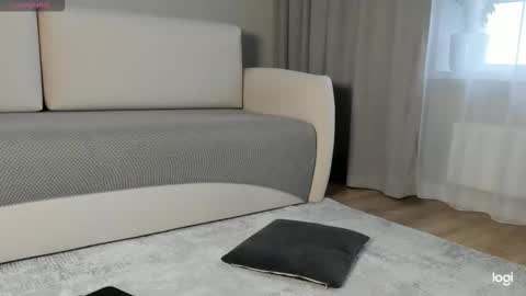 Snapshot of amelinalove chatting on 09-28-25, 02:06 Amelina Love online show from 09-28-25, 02:06