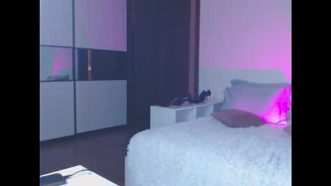 amelinamersi online show from 10-25-25, 05:30