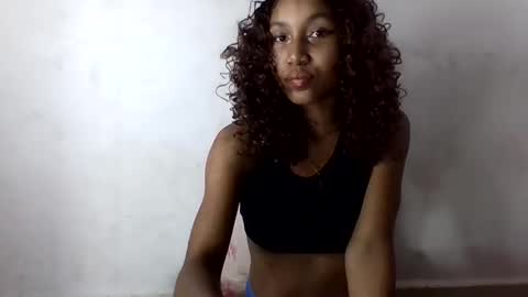 Snapshot of amelisy20005 chatting on 04-25-26, 08:50 amelisy20005 online show from 04-25-26, 08:50