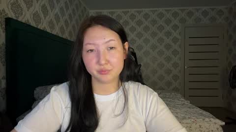 Snapshot of ameliya_kim chatting on 06-04-26, 09:10 Ameliya online show from 06-04-26, 09:10