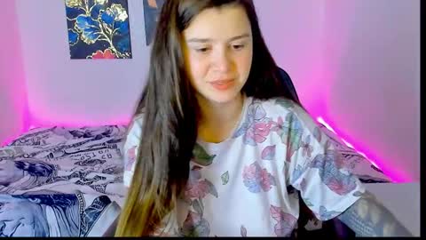 Snapshot of amellymillyy chatting on 11-03-25, 11:26 amellymillyy online show from 11-03-25, 11:26