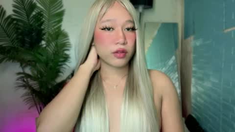 Snapshot of amera_slut chatting on 05-29-26, 06:17 amera_slut online show from 05-29-26, 06:17