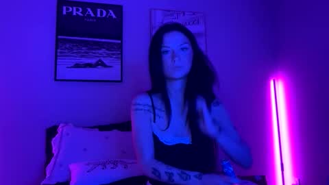 amereyraylyn2 online show from 04-15-26, 12:06