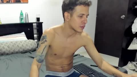 Snapshot of americanbig_dick chatting on 11-17-25, 05:46 Lucian online show from 11-17-25, 05:46