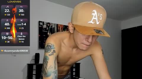 Snapshot of americanbig_dick chatting on 02-02-26, 09:35 Lucian online show from 02-02-26, 09:35