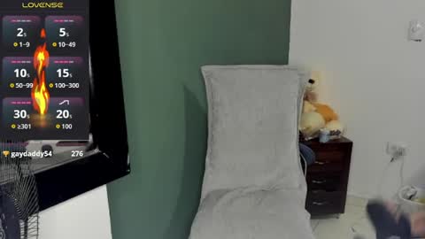 Snapshot of americanbig_dick chatting on 04-06-26, 04:46 Lucian online show from 04-06-26, 04:46