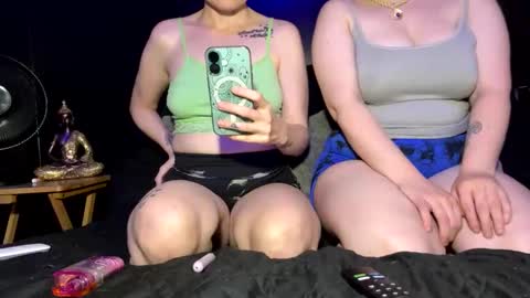 Snapshot of amery_sky chatting on 10-05-25, 01:59 Amery Sky online show from 10-05-25, 01:59