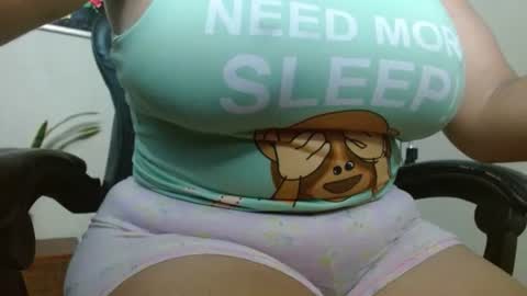 Mari online show from 10-11-25, 02:26