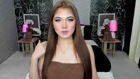 Claire online show from 10-24-25, 07:38