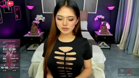 Claire online show from 06-08-26, 12:05