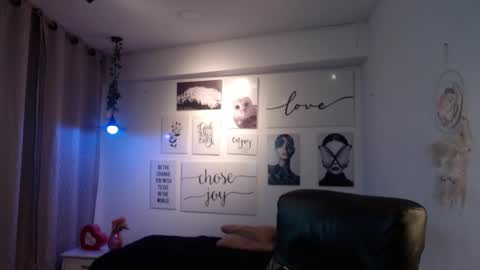 amethystshadow online show from 01-11-26, 03:39