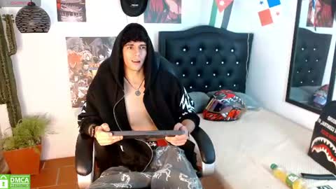 Snapshot of amethystshadow chatting on 07-23-26, 04:21 amethystshadow online show from 07-23-26, 04:21