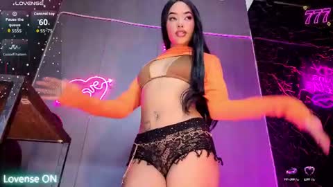 Snapshot of amgeline chatting on 06-23-26, 11:25 amgeline online show from 06-23-26, 11:25