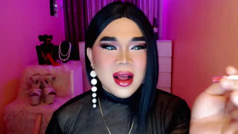 Queen Mireska online show from 12-31-24, 08:48