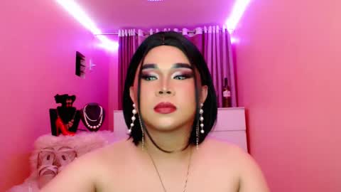 Queen Mireska online show from 02-03-25, 05:35