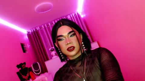 Queen Mireska online show from 03-06-25, 07:10