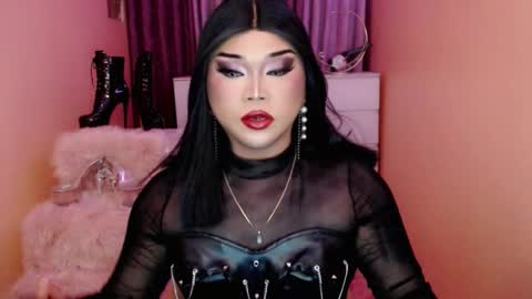 Queen Mireska online show from 10-04-25, 12:47