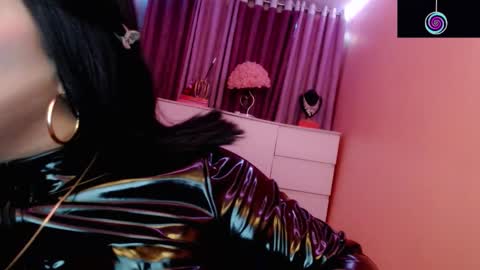 Queen Mireska online show from 03-17-26, 05:16