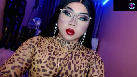 Queen Mireska online show from 03-25-26, 05:41