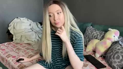 Ami Air online show from 04-14-26, 03:34