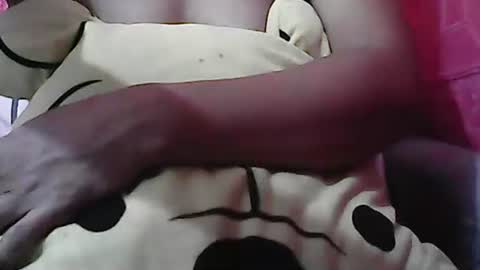 Snapshot of amias_thaddeus23 chatting on 09-15-25, 08:14 Amia online show from 09-15-25, 08:14