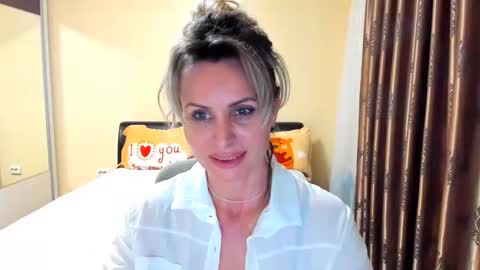 Snapshot of amidalla chatting on 10-31-25, 05:58 Amidalla online show from 10-31-25, 05:58