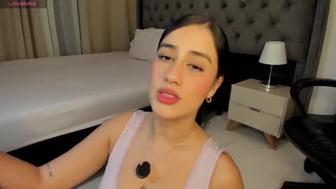 Snapshot of amiirra_ chatting on 06-04-26, 04:29 Amira sweet online show from 06-04-26, 04:29