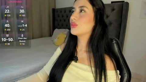 Snapshot of amiirra_ chatting on 06-05-26, 02:40 Amira sweet online show from 06-05-26, 02:40