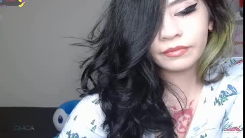 Snapshot of amilustxx chatting on 11-16-25, 07:41 amilust online show from 11-16-25, 07:41