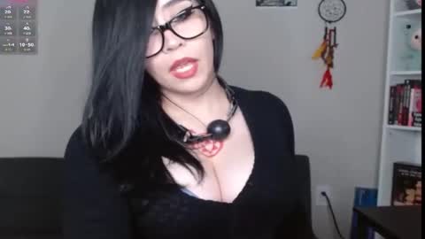 Snapshot of amilustxx chatting on 02-11-26, 09:42 amilust online show from 02-11-26, 09:42