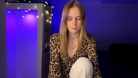 Amily online show from 07-29-26, 07:01