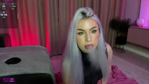 Snapshot of amina_haze chatting on 06-12-26, 09:03 amina_haze online show from 06-12-26, 09:03